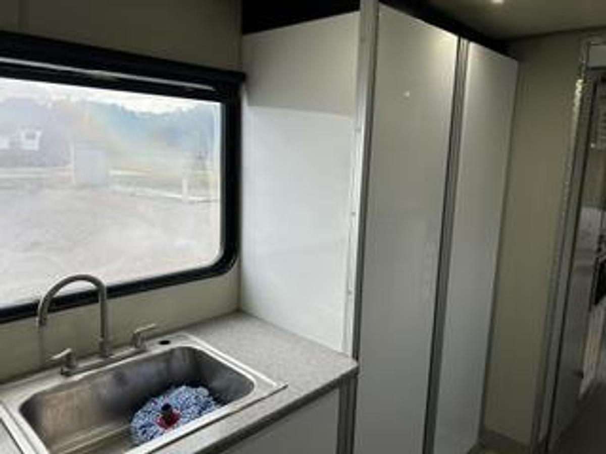 Used DATA VAN / CONTROL CENTER