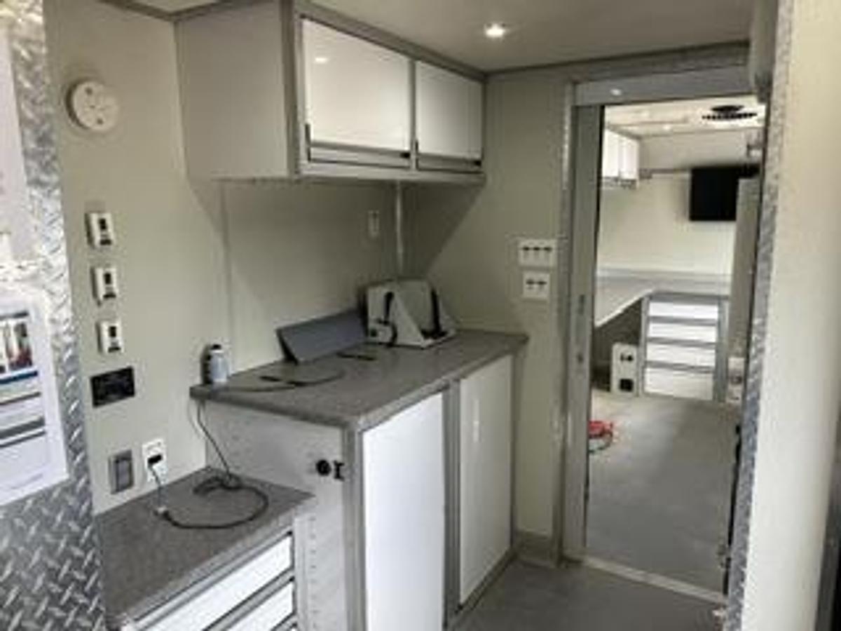 Used DATA VAN / CONTROL CENTER