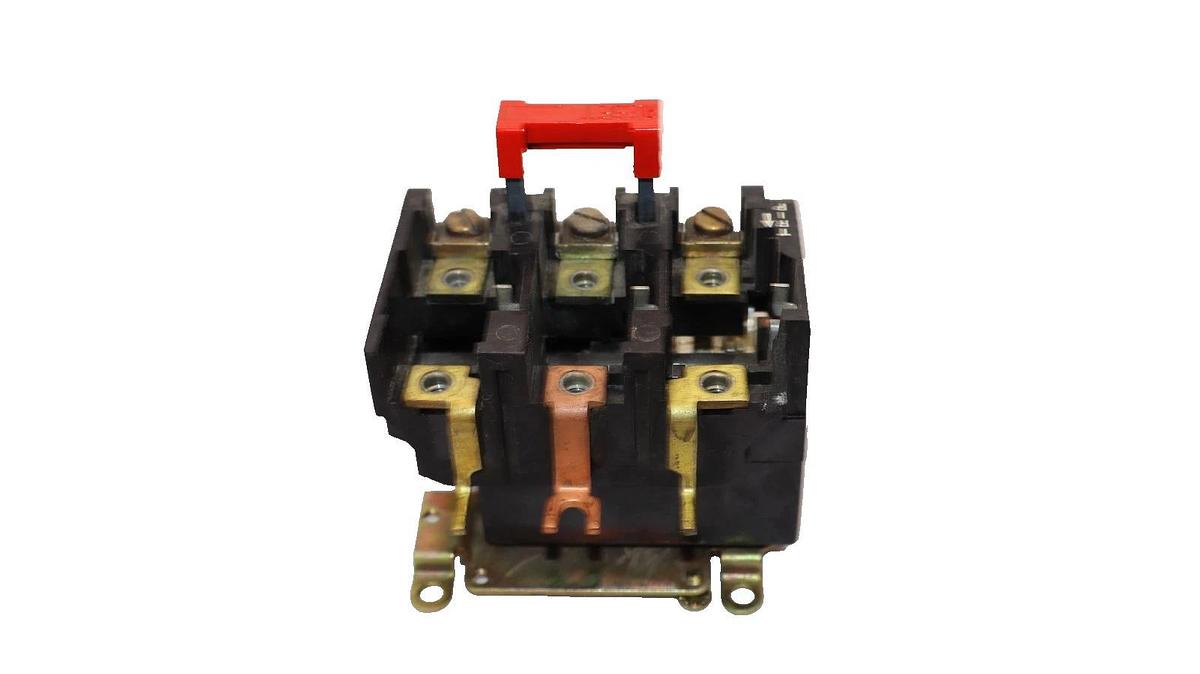 Used GE General Electric Overload Relay 9065SD05-U 3P (Lot of 2)