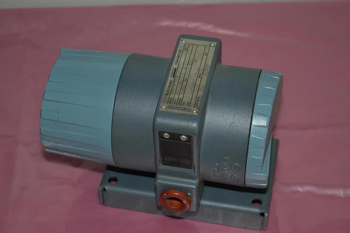 NEW FOXBORO 870EC-TF31D*A TRANSMITTIER 870EC-TF31 870EC TF31DA