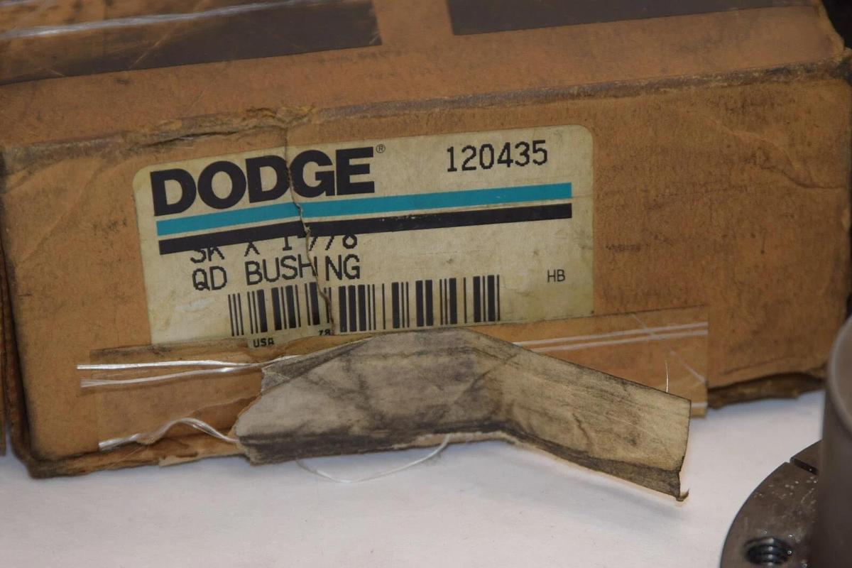 (NEW) DODGE SK x 1-7/8 120435 1-7/8" Bore QD Quick Disconnect Bushing