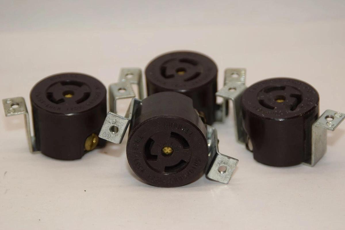 (NEW - LOT OF 4) HUBBELL 15A 125V Twist-Lock Receptacle