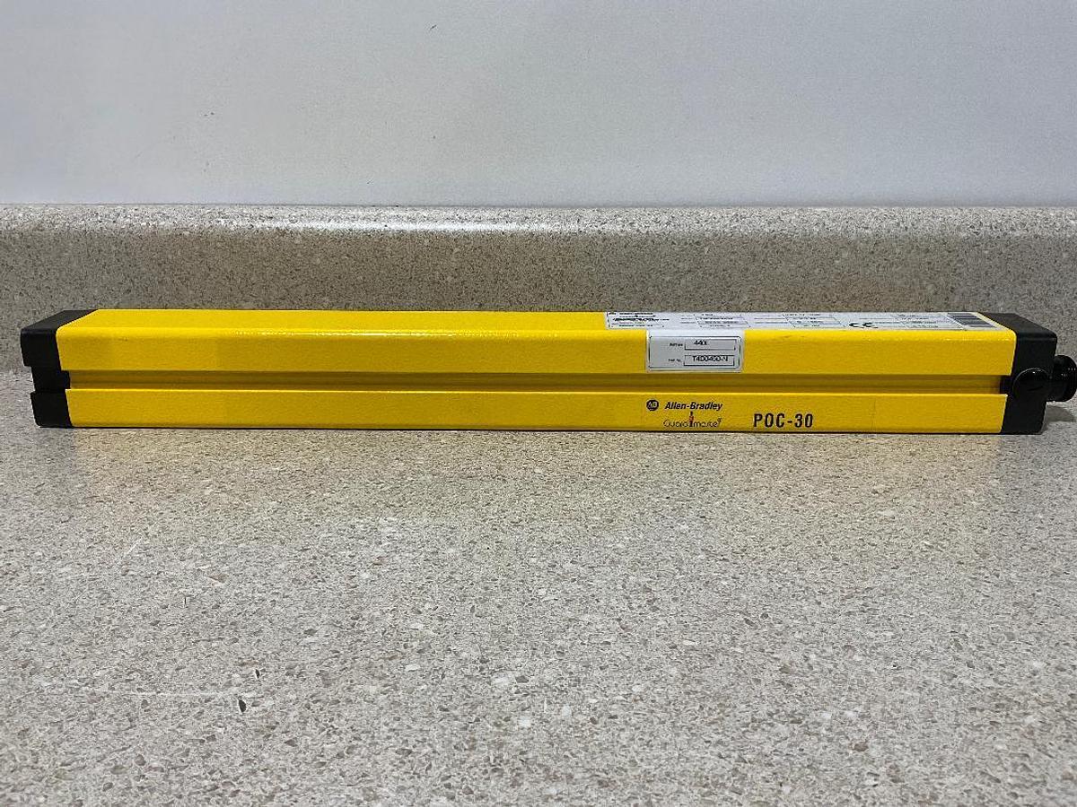 Used Allen Bradley Safety Light Curtain Sensor TA40314DACD A 442L 24V 24 V