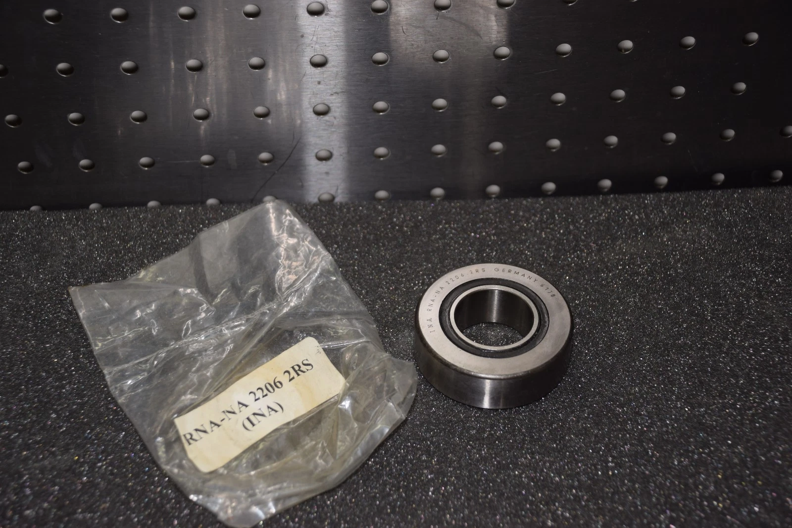 INA RNA-NA 2206 2RS Support Roller Rubber Seal 2 sides RNA-NA 2206 2RS 30mm 62mm