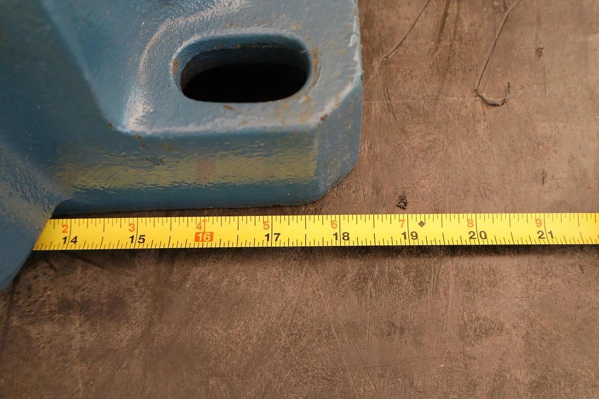 Refurbished SKF Pillow Block HOUSING 4-Bolt SAF-526 SAF 526 SAF526 *Refurbished*