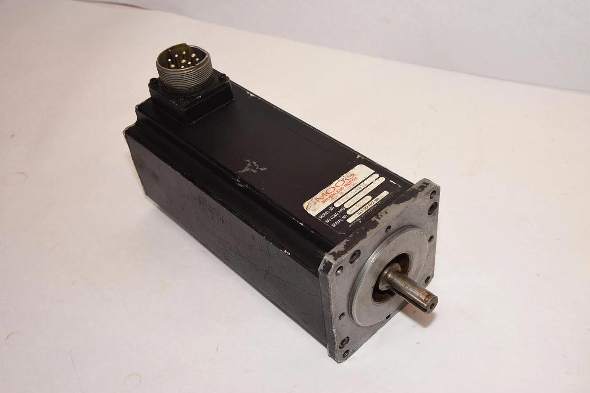 Used MOOG 304-141A 2700rpm 350 Max Voltage Brushless Motor