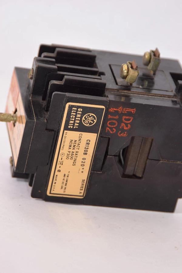 Used GE GENERAL ELECTRIC CR120B020 600V Industrial Relay 55-513696G02 , 115V Coil
