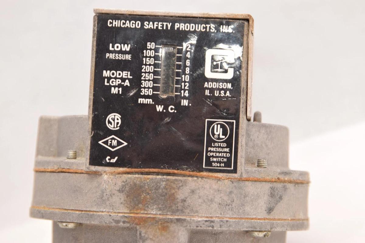 Used CHICAGO SAFETY PRODUCTS INC. LGP-A M1 Low Pressure Switch