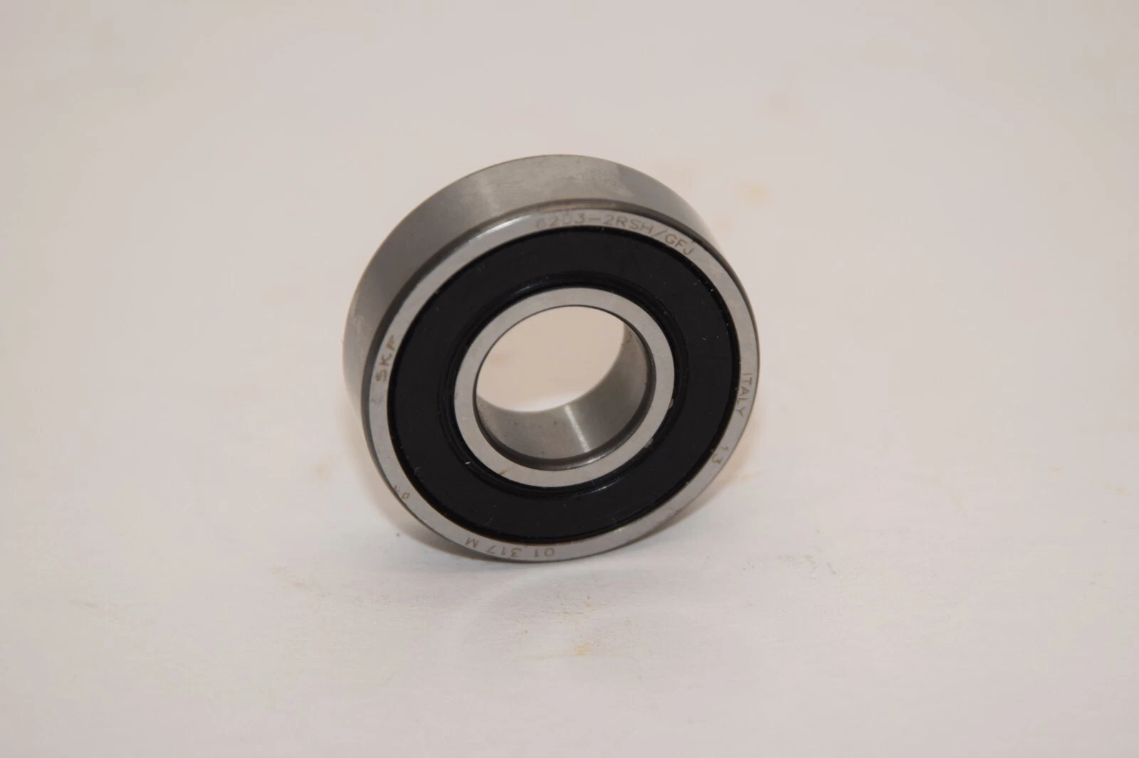 (NEW) SKF 6203-2RSH/GFJ 62032RSHGFJ Rubber Sealed Bearing