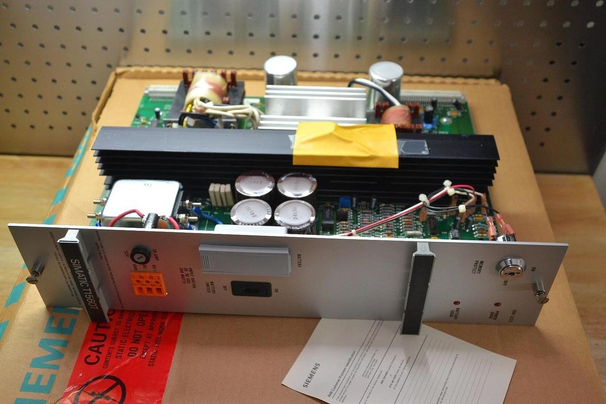 SIEMENS SIMATIC T1560T 560-2123 POWER SUPPLY MODULE  560 2123 NEW