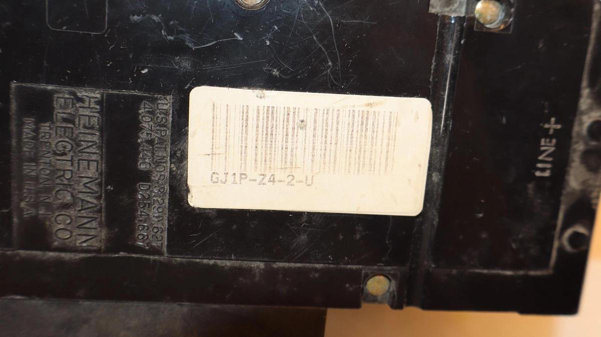 Used Heinemann 300A 300 Amp Circuit Breaker GJ1P-Z4-2-U 65VDC