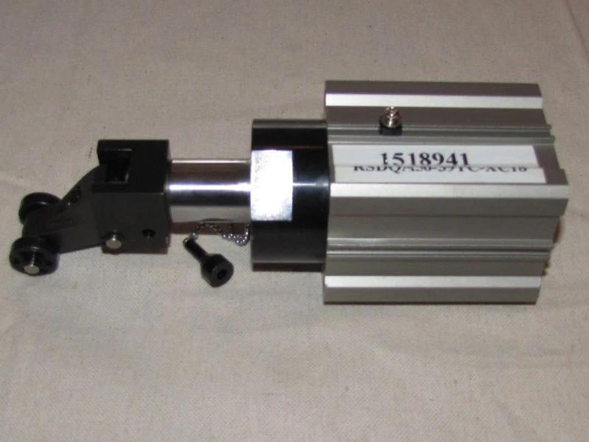 SMC Cylinder RSDQA50-30TC-XC18 RSDQA5030TCXC18 NEW