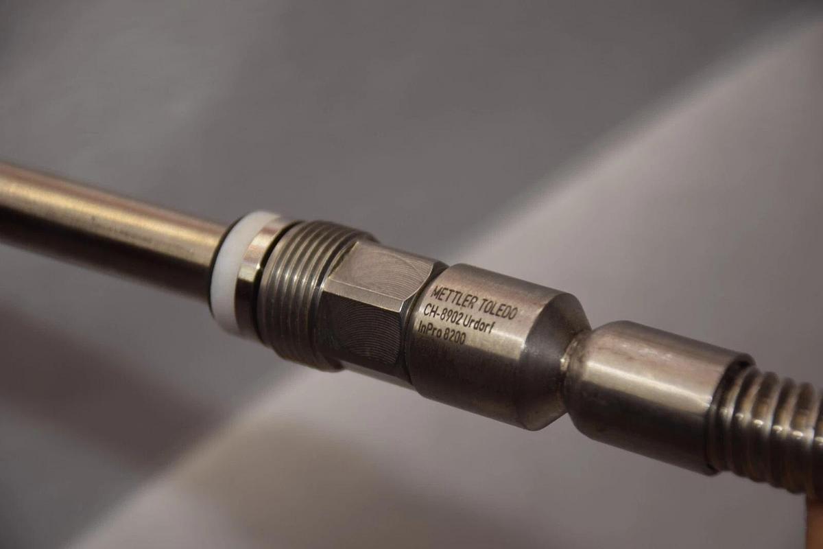 Used METTLER-TOLEDO CH-8902 URDORF SNCH 03ATEX 3565X InPro 8200 Conductivity Sensor