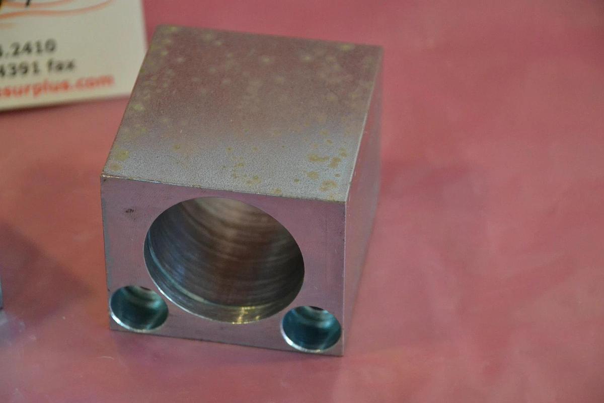 Lot of 2 KHS Linear Rail Shaft Guide Support 015006490 KHS-BAHC880-FASTPIC NEW