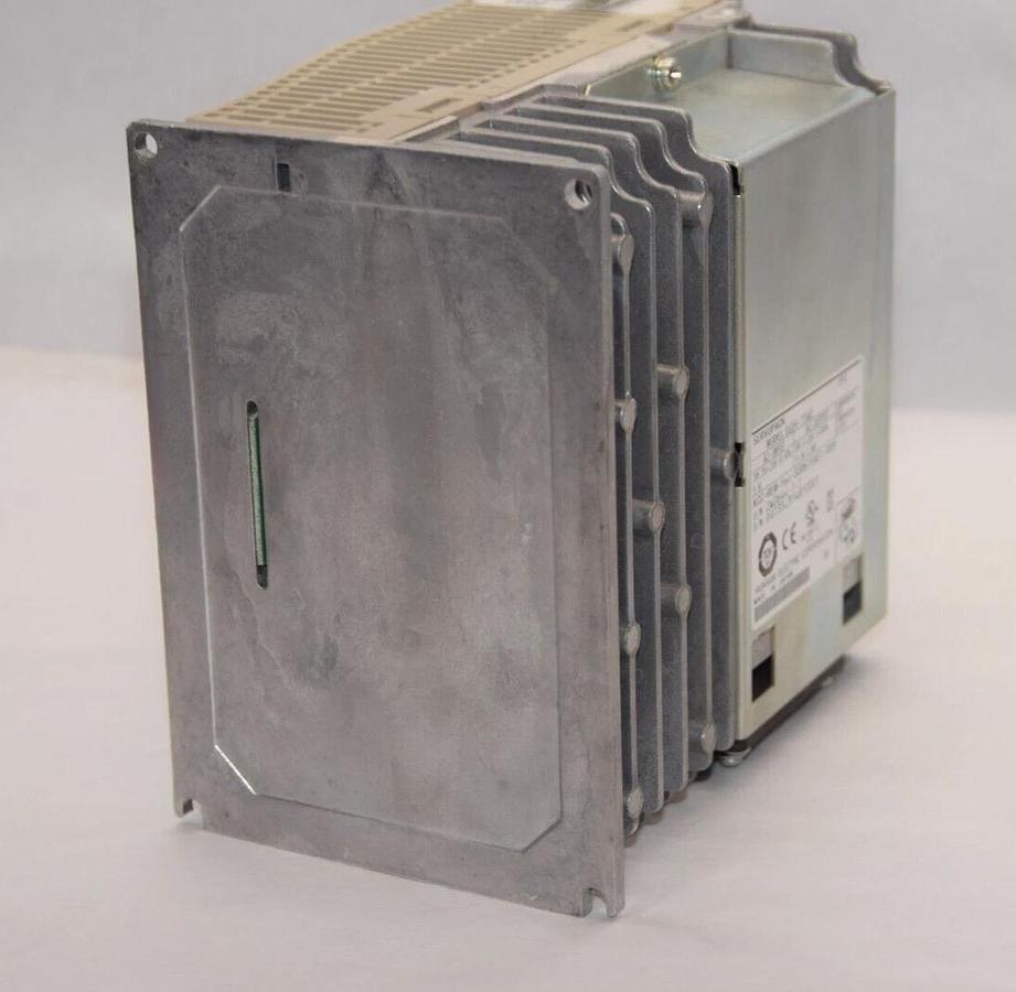 Used Yaskawa ServoPak Drive SGDH-15AE SGDH15AE 200-230v KCC-REM-YEC-SGDH15AE1-09