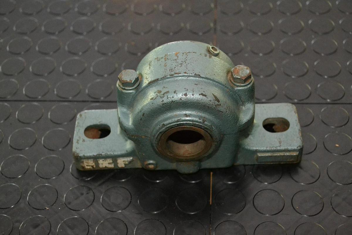 SKF SAF 507 SAF507 PILLOW BLOCK BEARING HOUSING ONLY NEW