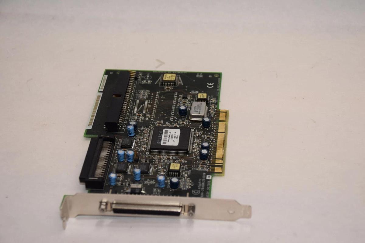 Used ADAPTEC AHA-2940UW/B , 1711100-01 A SCSI Card