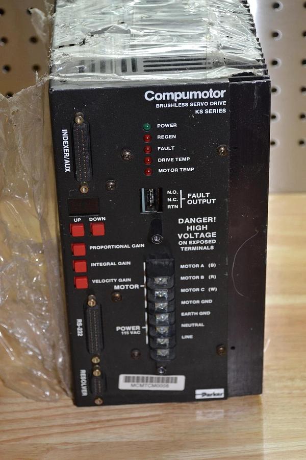 Parker Compumotor Brushless Servo Drive KS Series KSX-DRIVE-230 Rev: 3S NEW