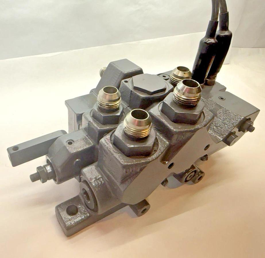 Used Altec Vermeer Prince Hydraulic Valve 1 Spool Valve block 1139 DB8505-800 AE21
