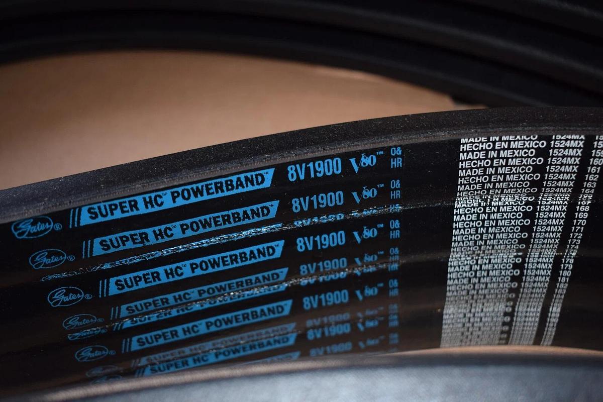(NEW) GATES 4/8V1900 , 8V1900 , 9387-4190 Super HC PowerBand 4-Rib V-Belt