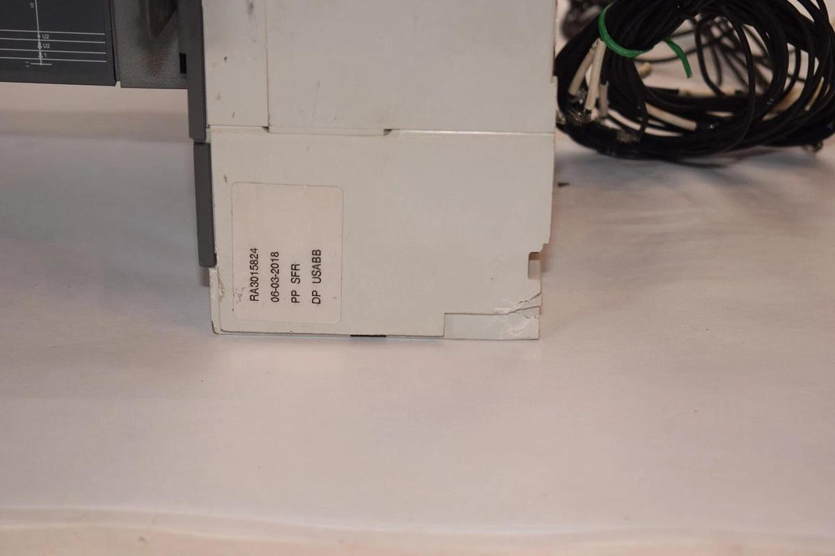 Used ABB SACE Tmax SACE T6N800 T6N 800 800A 3P  Circuit Breaker w/ Motor Operator