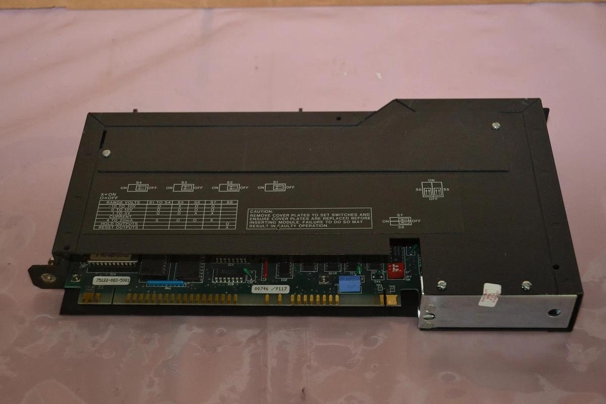 Used SQUARE D SY/MAX ANALOG INPUT MODULE 8030 RIM-121 SER. D2 1500ma 5 VDC