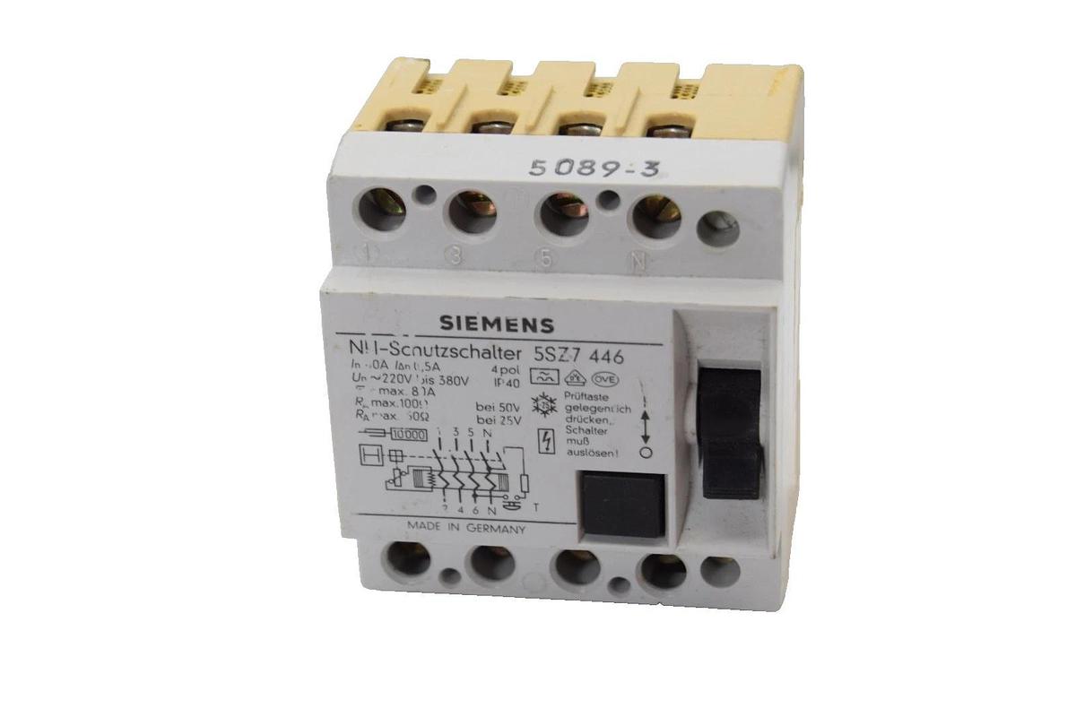 Used Siemens 5SZ7 446 40A 4 Pole Circuit Breaker
