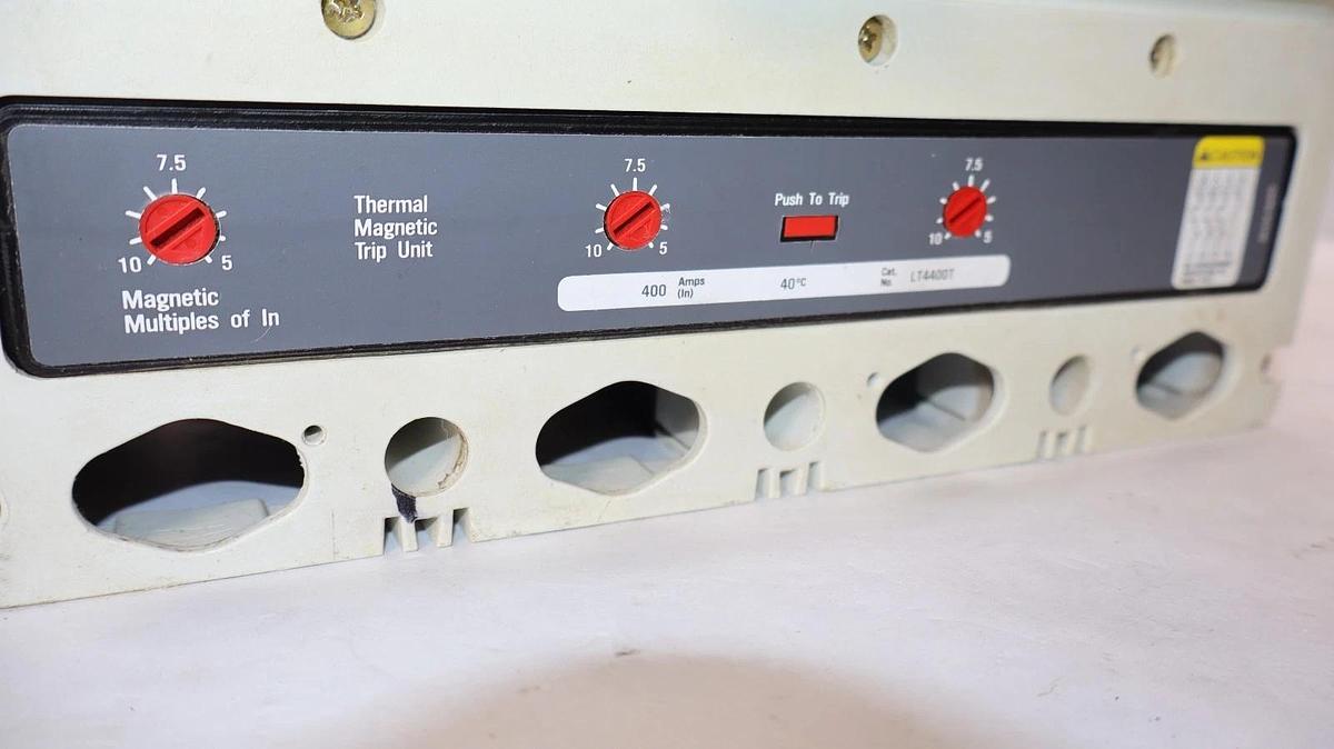 Used Cutler Hammer Breaker 400A Molded Case 4P 1493D84G16 A1L4LPK A3X4PK Trip LT4400T