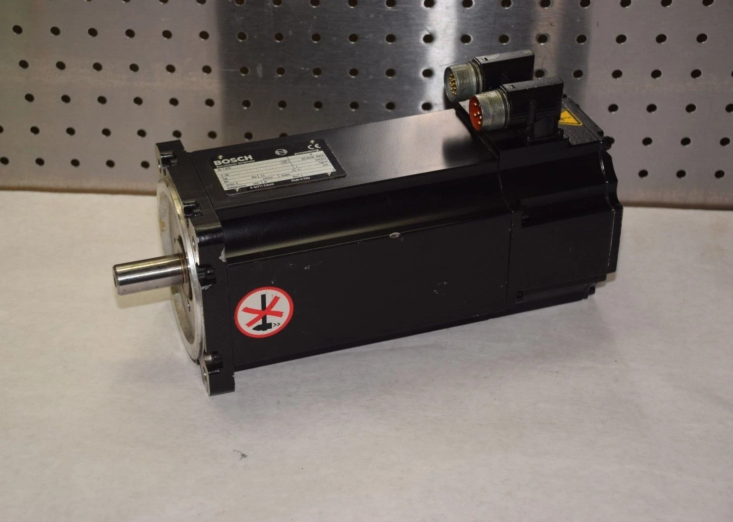 Used REXROTH Servomotor Nr. 1070076877 Typ. SR-A3.0042.060-14.000