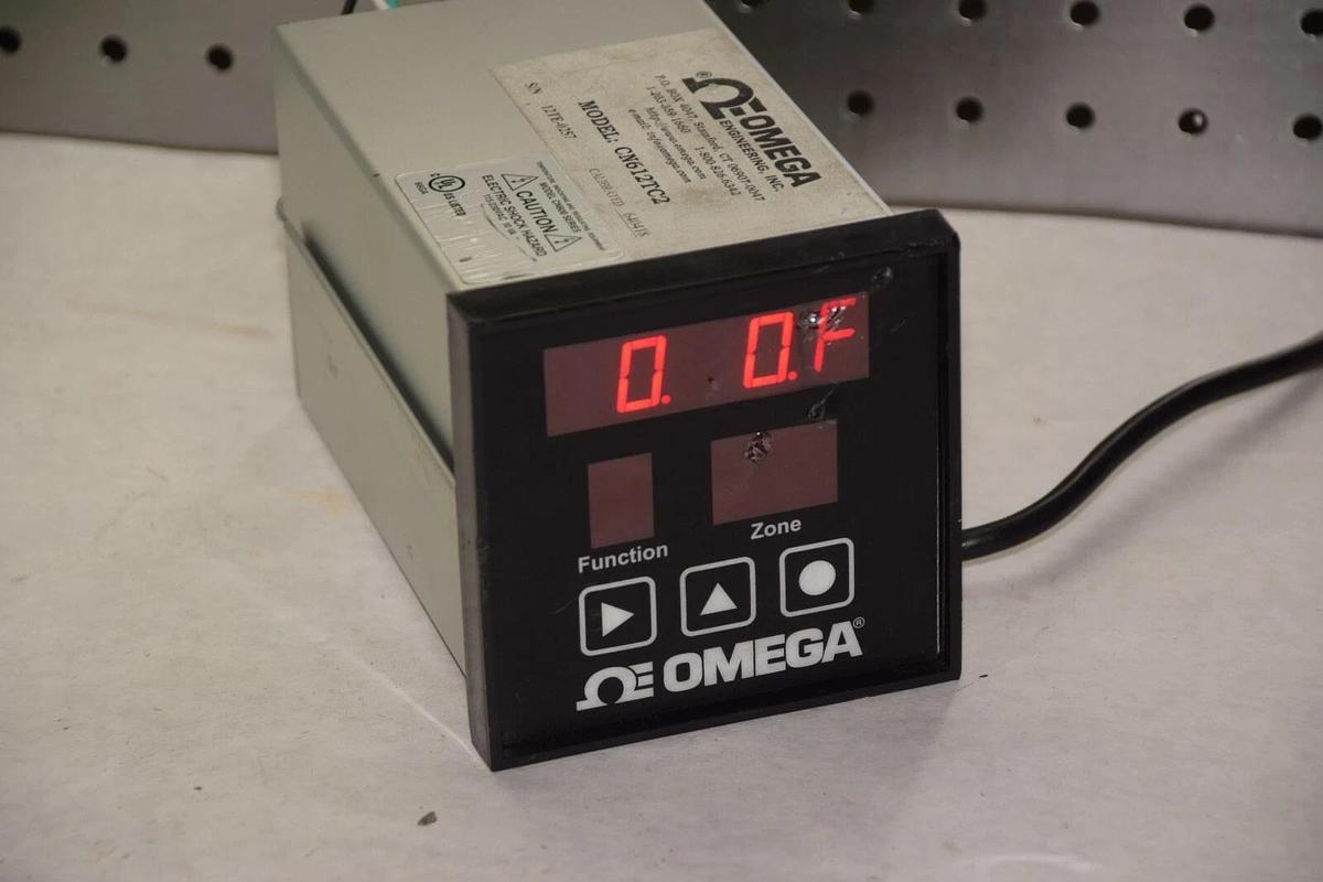 Used Omega Temperature Controller CN600 CN612TC2