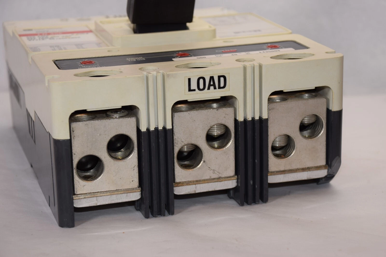 Used Cutler Hammer Breaker LD3500 LD35k 500 Amp 500A 6613C98G02 3pole 600vac  *read*