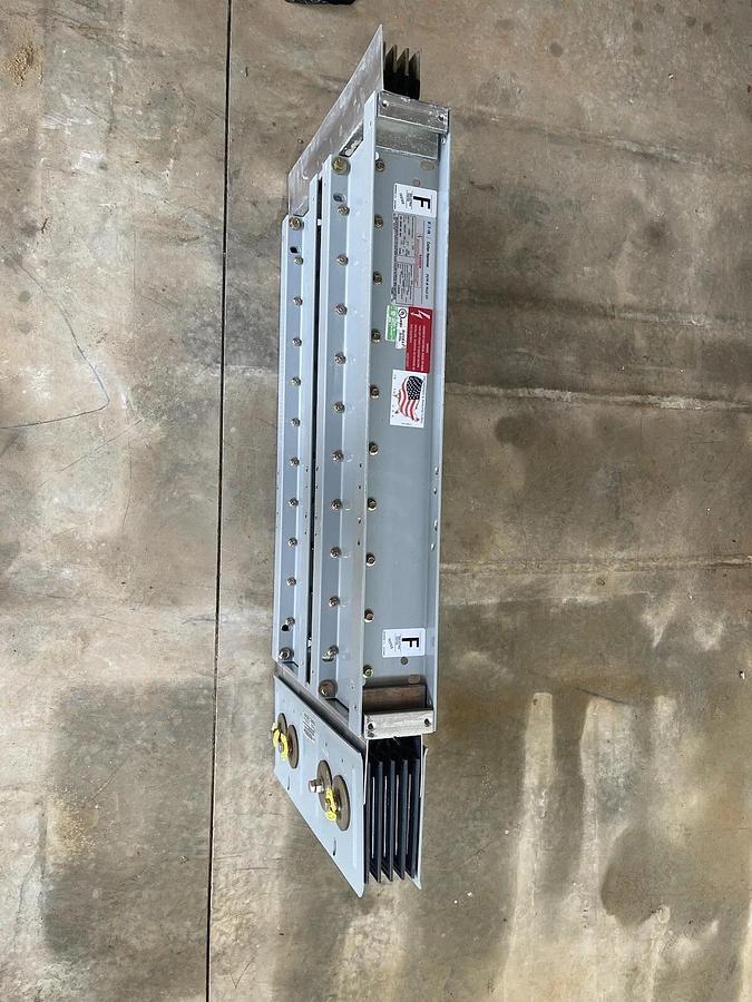 Used Cutler Hammer POW-R-WAY III, F, 3200 AMP, 480V, BUS DUCT BUSWAY MDA03041-A49