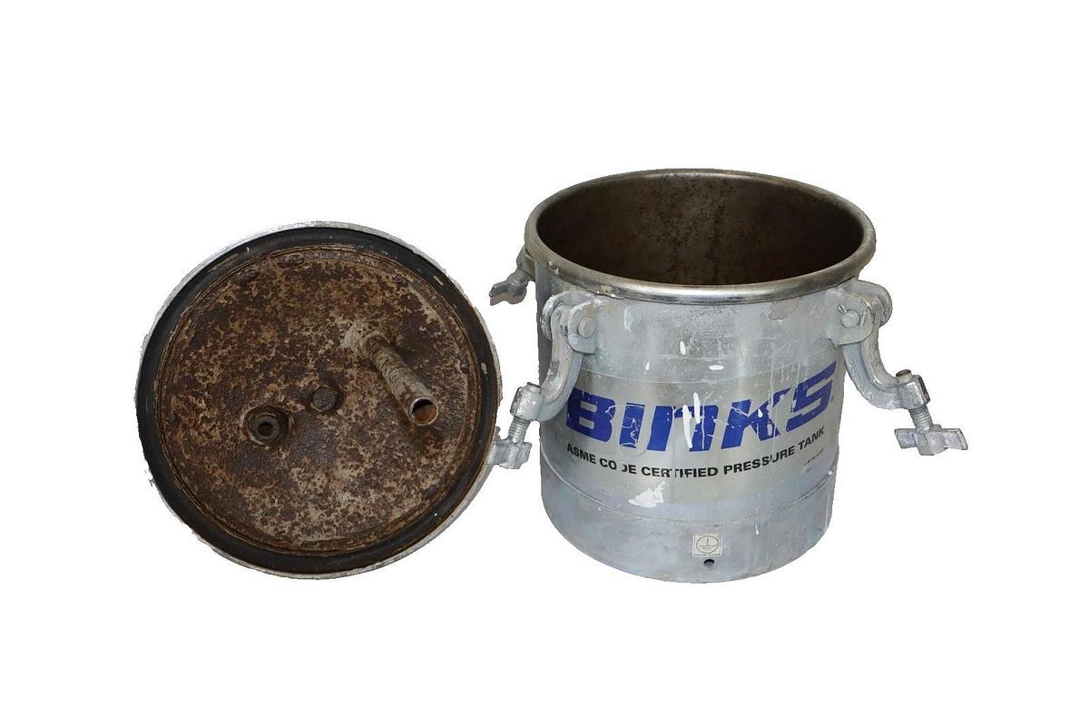 Used Binks 2.8 Gallon Paint Pot Stainless Pressure Paint Pot CRN OH6685.5C
