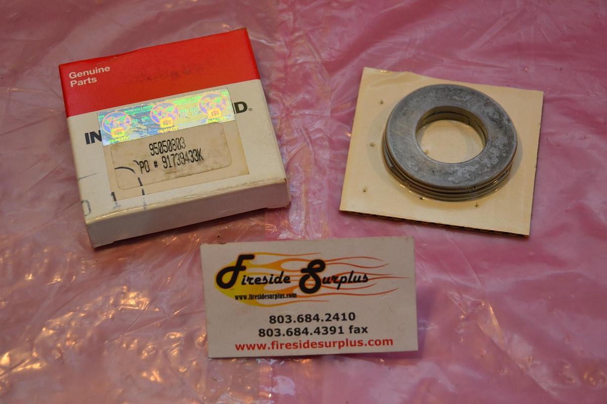 INGERSOLL RAND AIR COMPRESSOR PACKING RING 95050803 G9 91746967P NEW