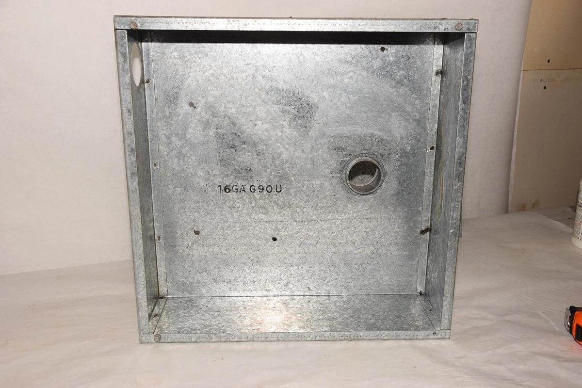 Used Galvanized Enclosure 16GAG90U 18" x 18" x 6" , 16 Gauge, Type 1