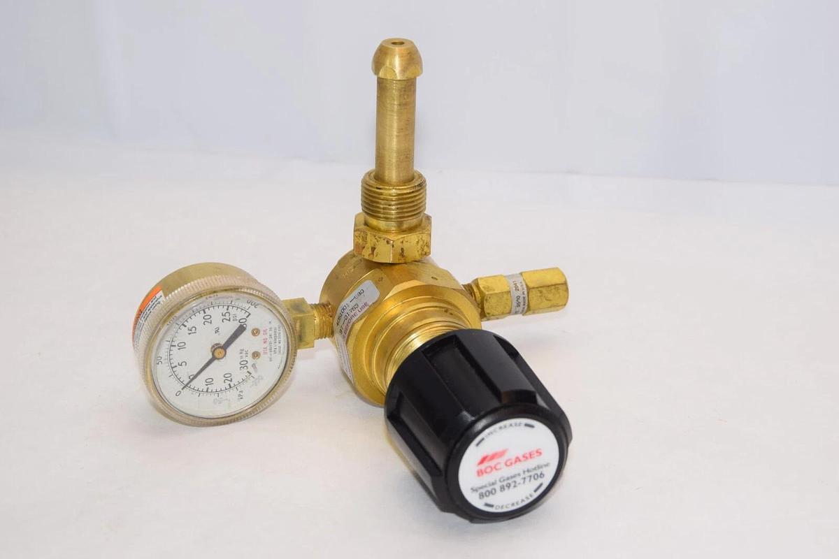 (NEW) BOC GASES 4051001-580 Pressure Regulator