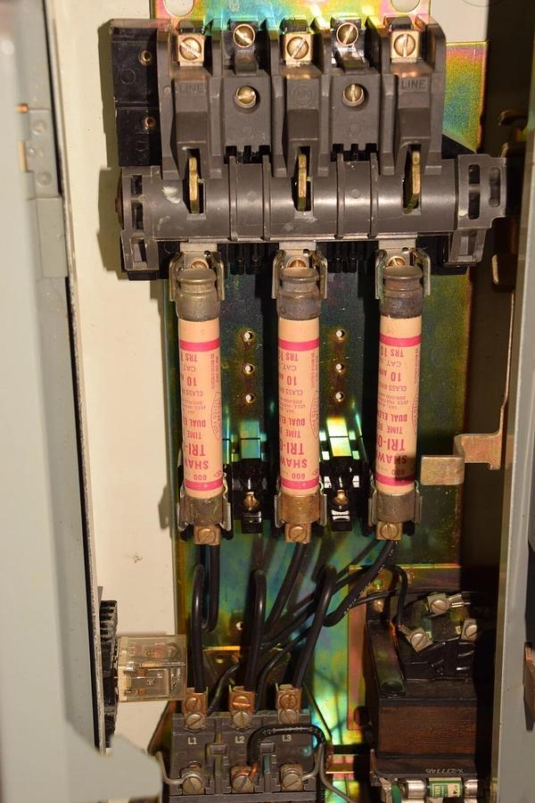 Used ALLEN BRADLEY Combination Starter 712-BAB242 Size Sz 1 Ser N X-343858 200/230v