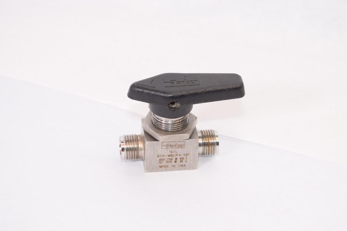 Used PARKER 6Z(A)-MB6LPFA-SSP 15XL Stainless 3/8" Inline 2-Way Valve