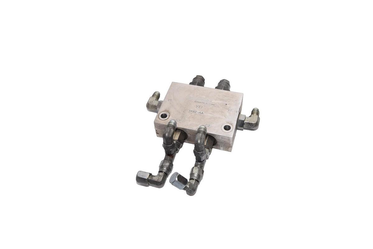 Used Sun Hydraulics YEI 1K62-AA Cross Pilot Manifold Valve