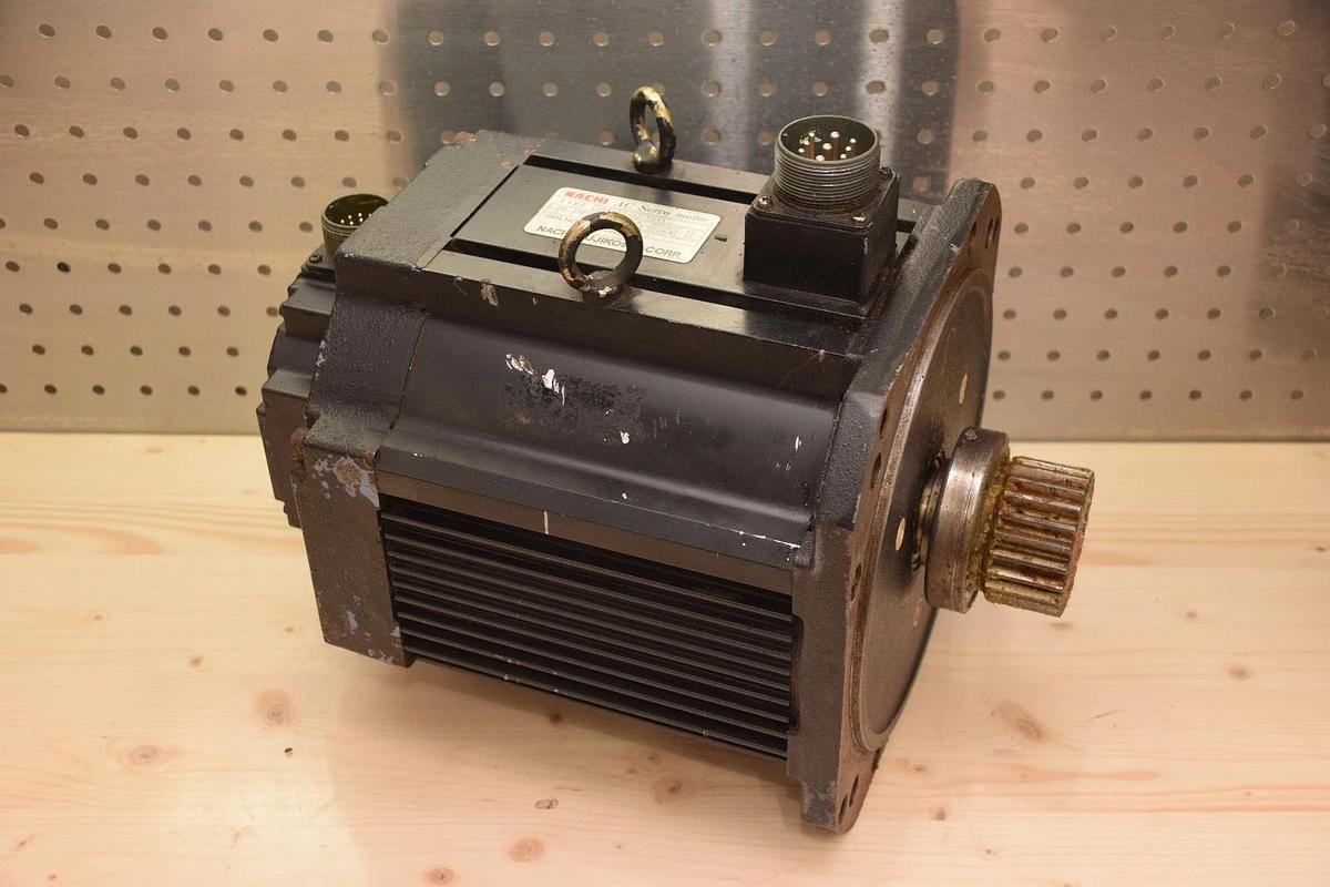 Used NACHI SERVO Motor USADED-37-FC43X USADED-37-FC43 X 3.7KW 2000 RPM 18.6A