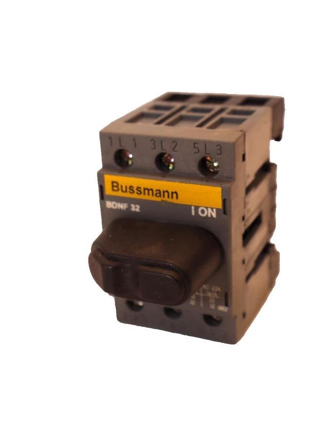 Used BUSSMANN BDNF 32 , BDNF32 General Purpose Switch