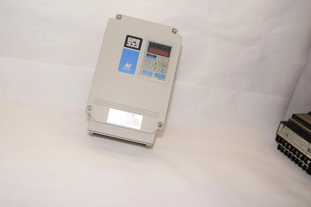 (NEW) MAGNETEK GPD333-B0P5N4 8002 B0P5N4 460V 3Ph Adjustable Frequency Drive