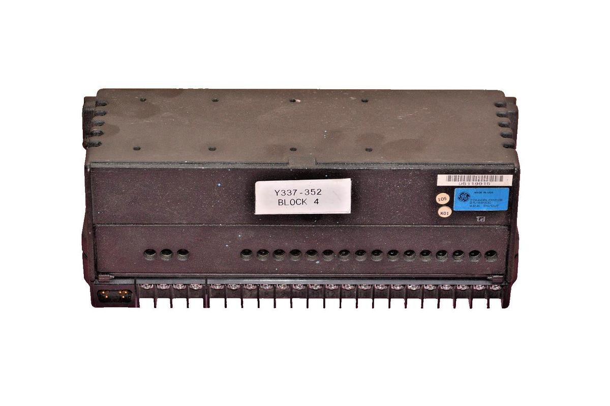 Used General Electric GE Fanuc Electric Module IC660ELD021B 24/48vdc IC660TBD023K