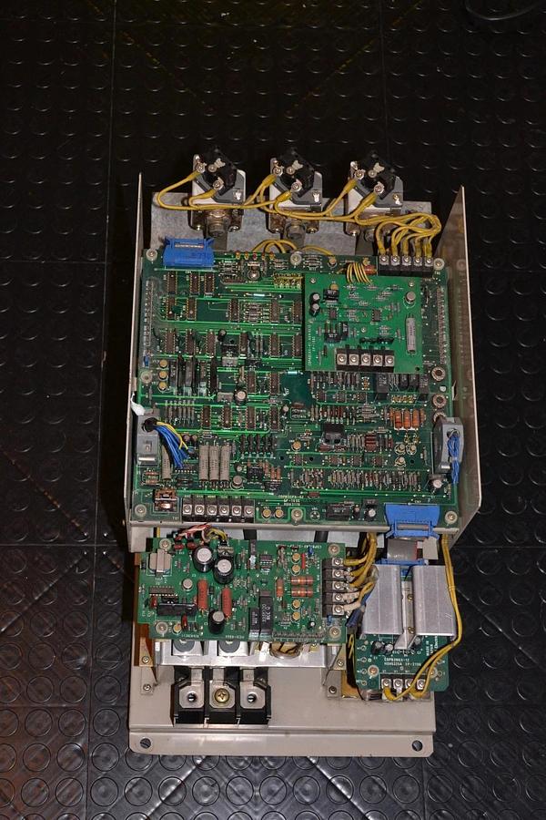 Used FUJI DSR COMPACT SPINDLE DRIVE FSD-11DN/S   FSD-11DN FSD11D FS11DNS