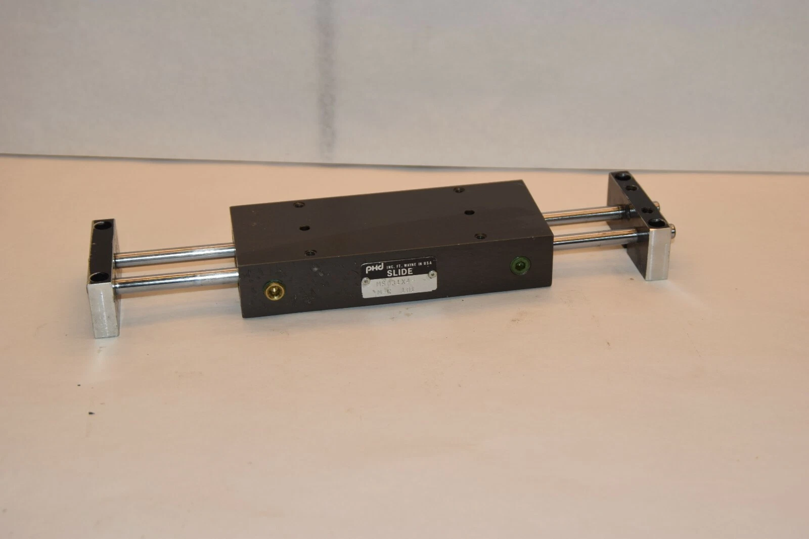 Used PHD Slide MS031x4-M-C MS031x4MC Approx 4" Stroke Pneumatic Slide