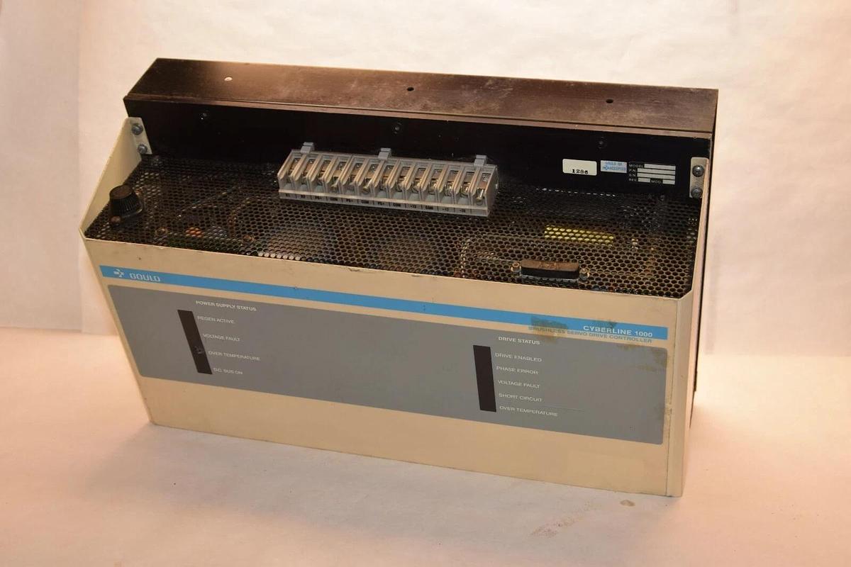 Used GOULD CL114 110-0054 Cyberline 1000 Brushless Servo Drive Controller