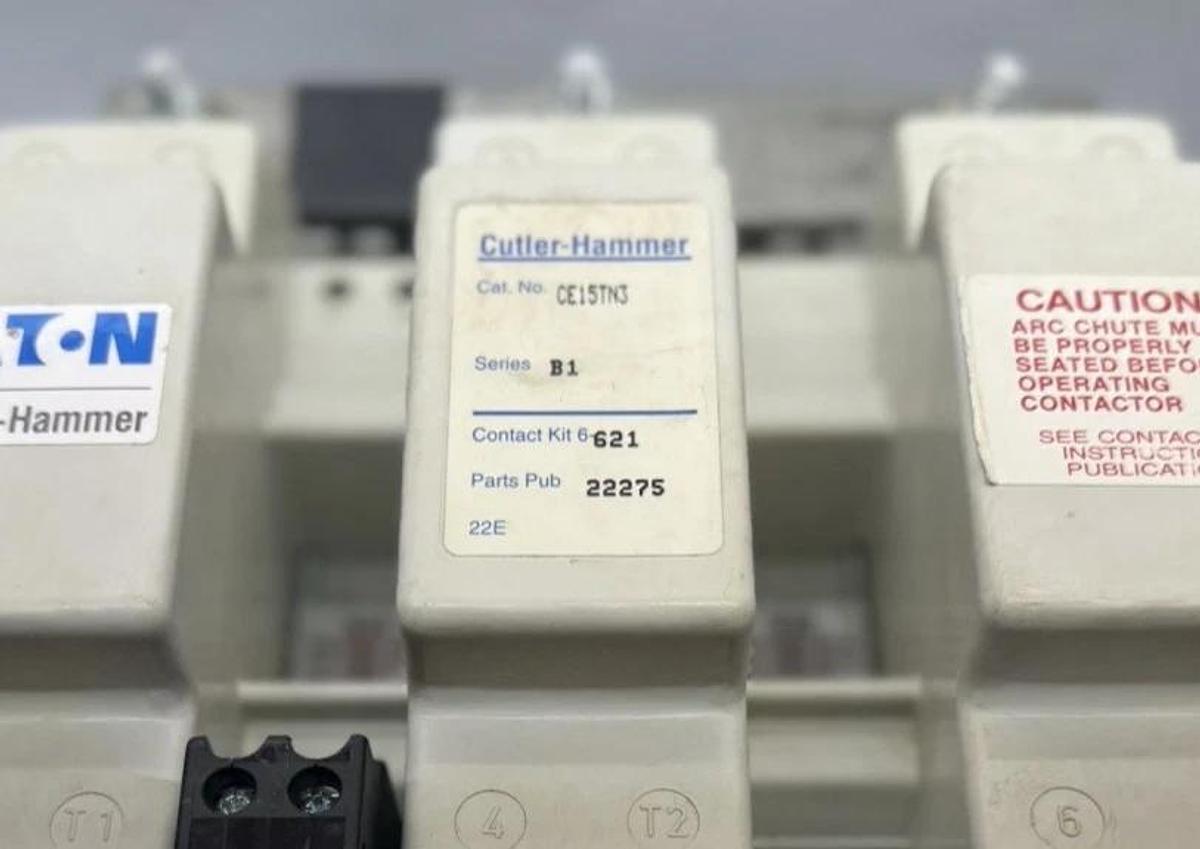 Cutler-Hammer CE15TN3 B1 Magnetic Contactor 600V, 420 Amp 120V coil 420A 1070503