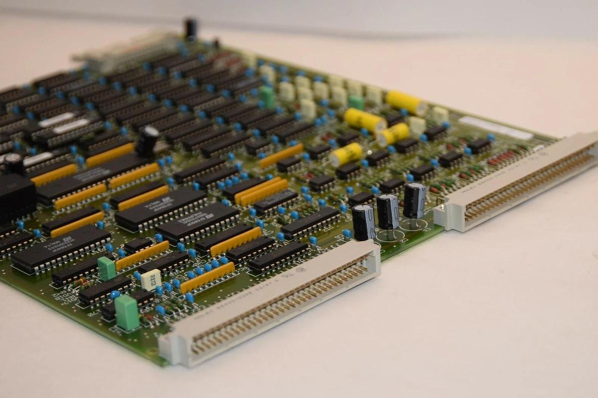 (NEW) MERLIN GERIN / AROZ_US 6740839 Control Board