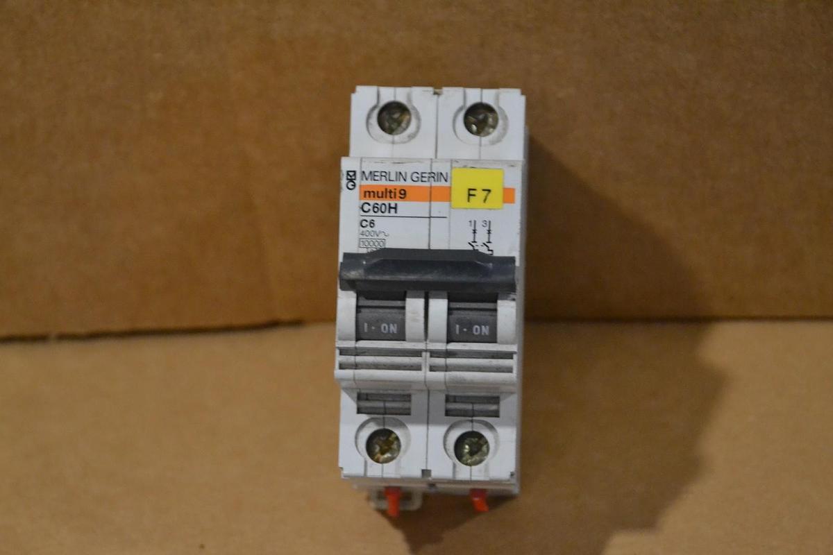 Used MERLIN GERIN MULTI 9 C60H C 6 C60H C6 400V 2 POLE 6A CIRCUIT BREAKER