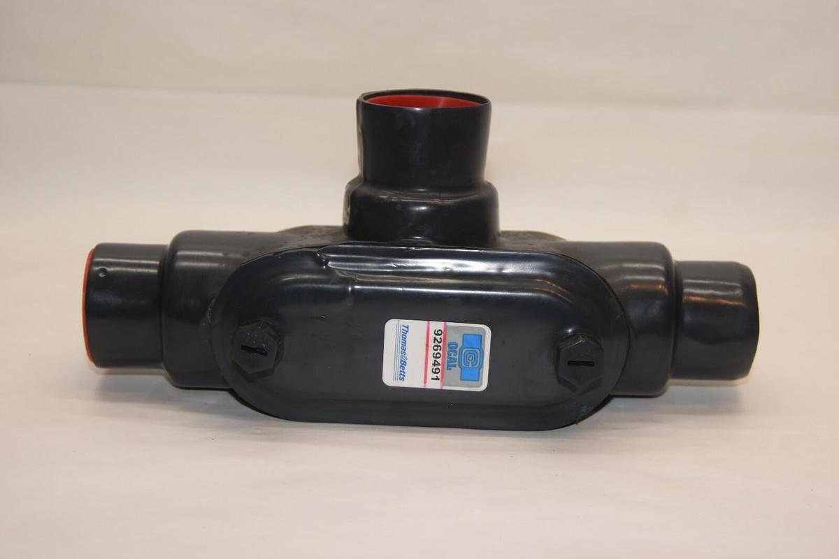 (NEW) THOMAS & BETTS OCAL Blue TA02559 A 9269491 1-1/4" Coated Conduit Body Tee